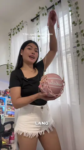 This fashion  bag channels your inner sporty spirit while keeping your look sleek and sophisticated. #fashionbag #bag #ballbag #ootdbag 