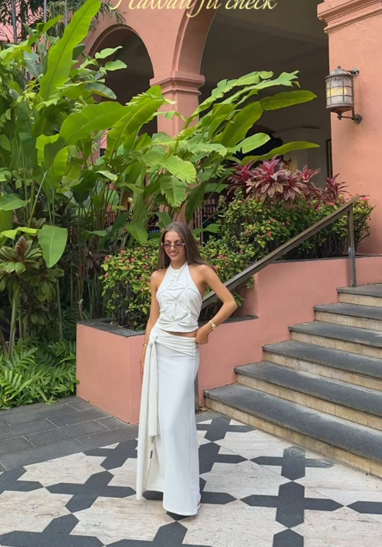 Day 3 Hawaii fit @Donna’s Daughter Co. 🌴🌺🍒 #resortwear #OOTD #fitcheck 