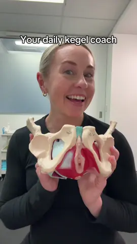 ⏰ TIME TO SQUEEZE ⏰  intermediate workout for all the girlies.  These exercises are often prescribed by women’s health physio’s in the treatment of pelvic organ prolapse and urinary incontinence.  If you’re new here, the best way to contract these muscles is to squeeze like you are holding in wind and wee at the same time!  Don’t forget it is just as important to RELAX well. #pelvicfloor #pelvichealth #womenshealth #kegel #pelvicfloorexercises  Disclaimer: see a women’s health physio before doing these exercises to see if they are right for you 💕