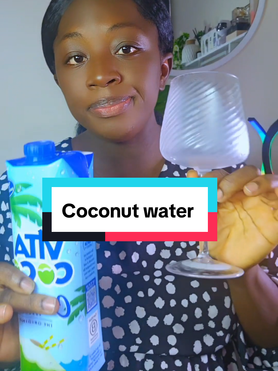 Coconut water is so refreshing #coconutwater #vitacoco #hydrationtips #coconut #hydration 