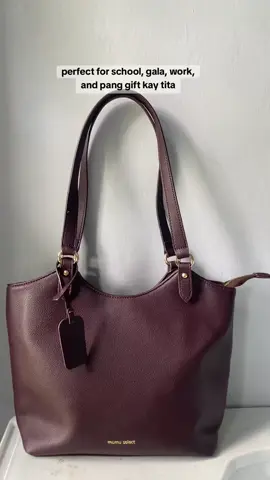 ✨ Mumu Select M330 Leather Shoulder Bag Crafted with quality leather, this bag offers a simple yet classy look, perfect for office or college. Enjoy ample space and comfortable shoulder straps. #shoulderbag #mumuselectbag #mumuselect #bagforwomen #fypシ゚viral 