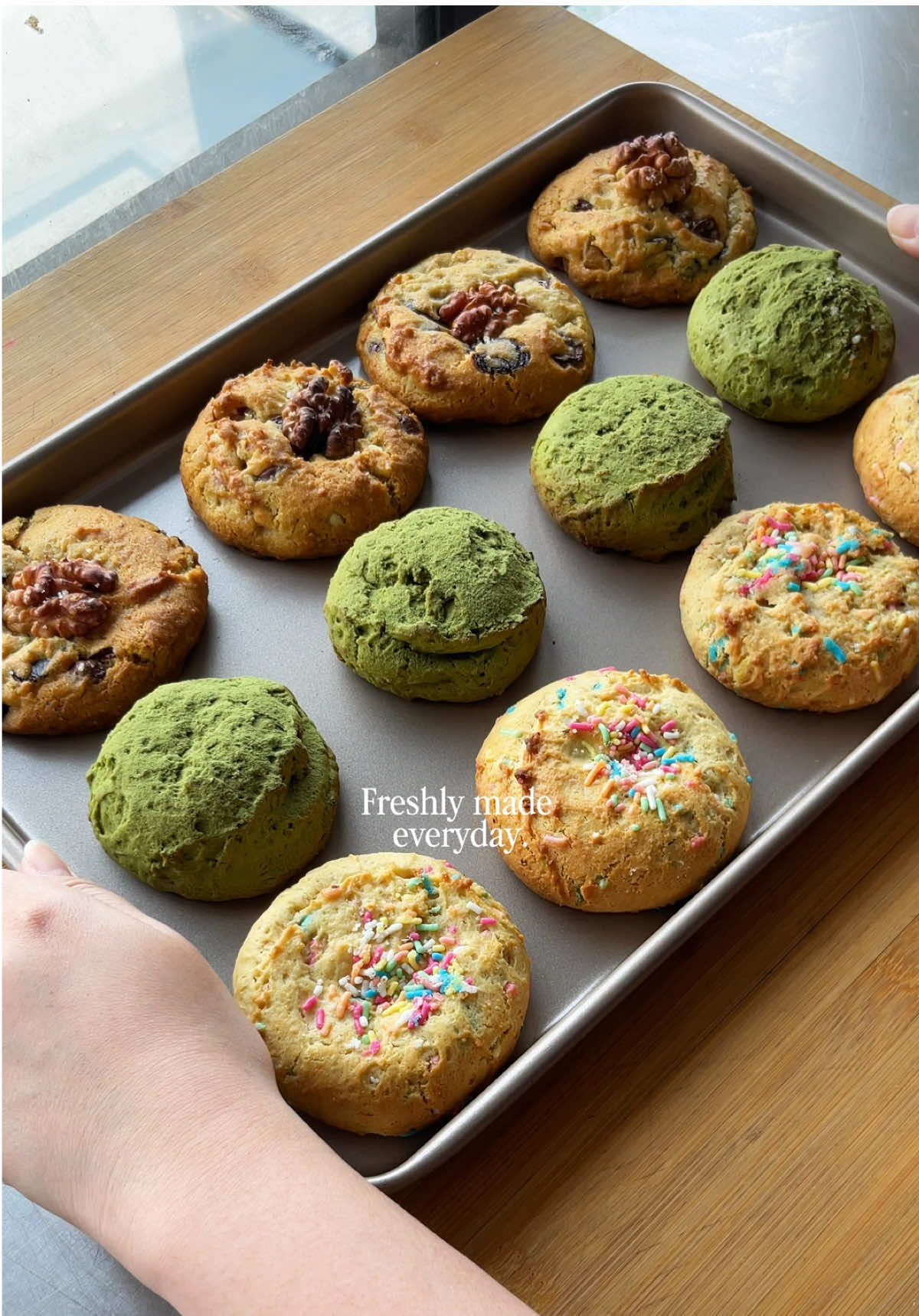 Freshly made setiap hari ✨ Bayangin deh enaknya makan pas masih anget-anget 🤤❤️