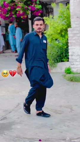 Qasim Ror jan 😭🥹 @🦅شعبان  دادا🦅 @🇧🇭ABID:Raja👑💪BRAND.222🇧🇭 @🦅❤️NAiمAت❤️🦅 