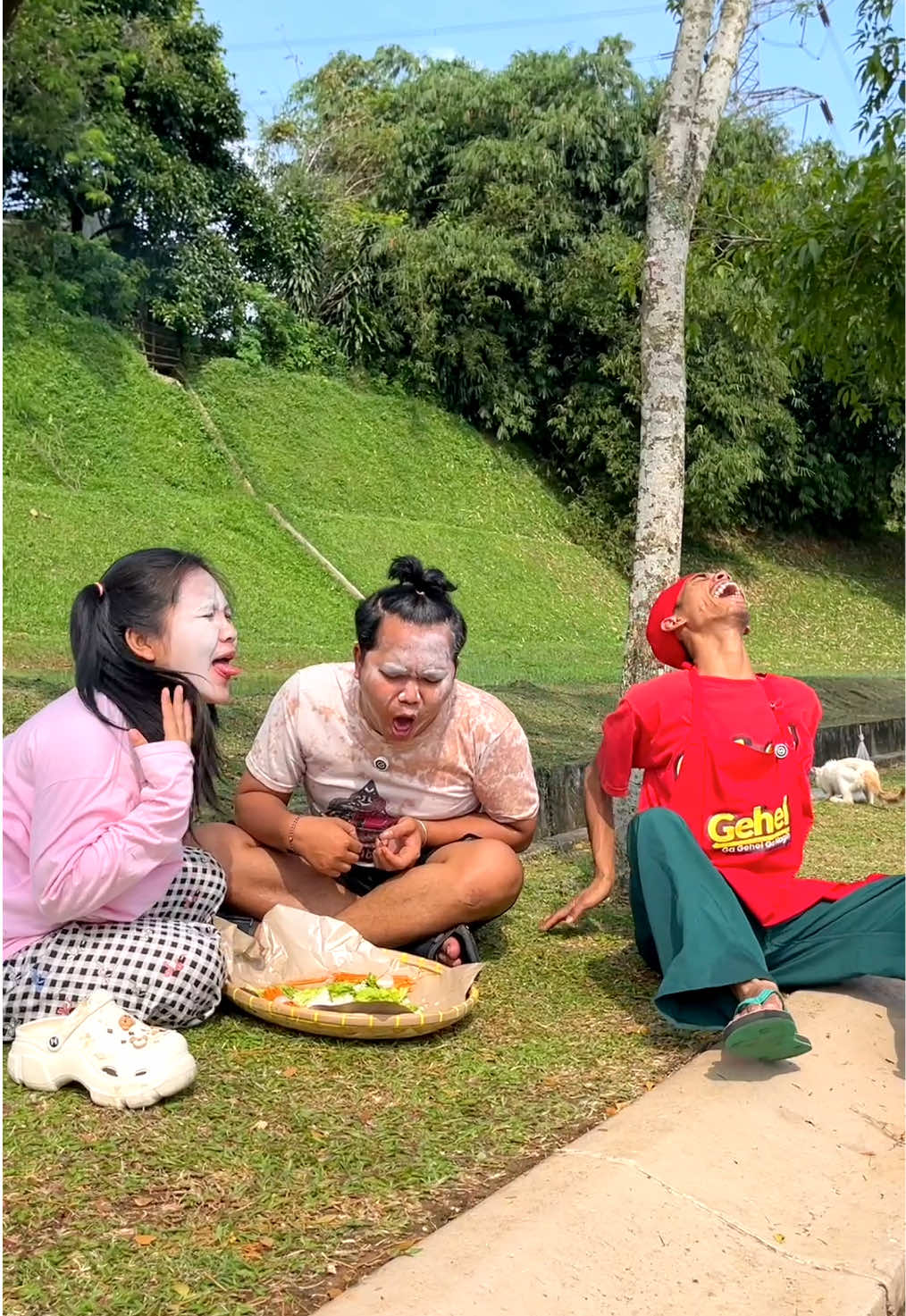 Makanya ci tik, gak semua rezeki harus di ambil 🤭😂 @Gehel Snack Official  #lidigehel #lidilidiangehel #cemilanenakmurah #lidilidian #gehel  