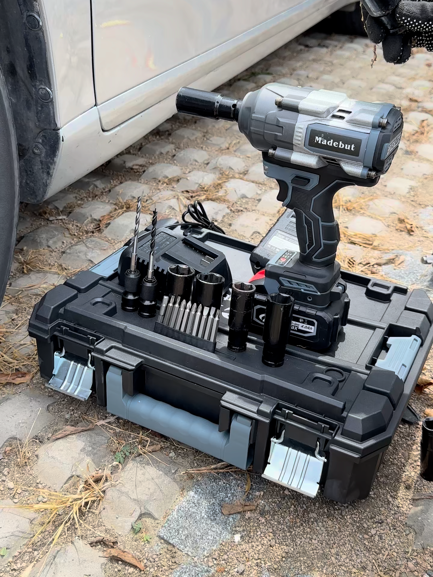 1000N Impact Wrench , Brushless motor, 2 x 4.0A Batteries & a Handy Toolbox for All Your DIY Needs!#hometools #toolkit #fyp #impactwrench #powertools #wrench