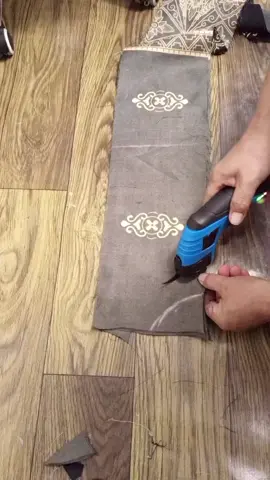 Rekomendasi gunting potong kain Tajamnya awet harga murah. aku pakai gunting potong kain , gunting potong kain merk tajam banget, gunting potong kain anti karat  , gunting potong bahan #SatuKontenTiapHari #guntingpotongkain  #guntingjahit #guntingtajam 