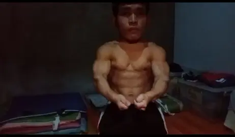 cute mini flex bodybuilder #gym #gymtiktok #gymtok #gymmotivation #gymbodybuilder