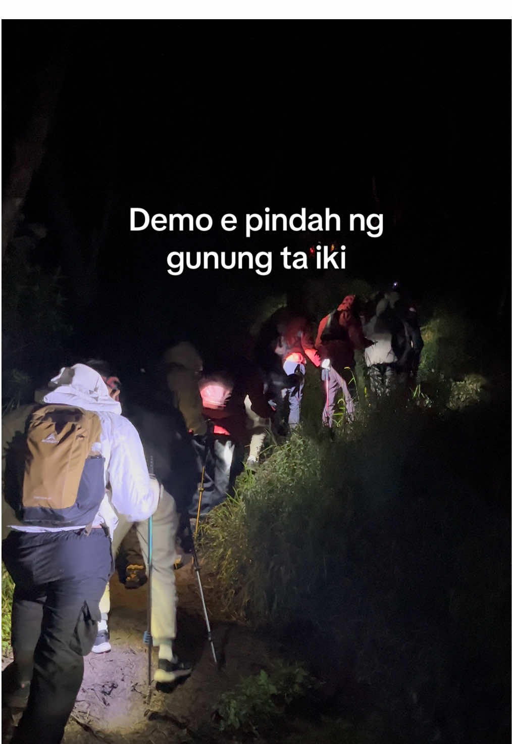 Melaporkan sindoro via kledung macet total  #sindoroviakledung #sindoro #sindoromountain #mountain #fyp 