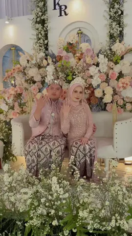 Happy wedding ya kak Khaula & Refly Semoga menjadi keluarga yang penuh berkah  Jadikan acaramu lebih mudah dan berkesan dengan tempat yang istimewa diABK Purworejo,✨ 🍱 caffe & resto 💻Room meeting 🕊️ wedding 🍽️ catering  📍jl.Beigjen Katamso km 3 jurangan, Boro kulon Rt02 Rw04. No.1 ( 50 m utara lampu merah Donbosco ) Buka umum : ⏰ 10:00-21:00  Boking segera : ☎️ 08129614079 call/chat wa ☎️ 082227849769 call/chat wa @ericrico5815  @benysetiawan_  @euforia.weddingorganizer  @by.arutalla  @phase.decoration  #restocafe #kuliner #menuspesial #purworejoterkini #purworejohits