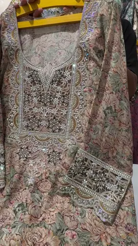 خياط ثريد (مركز نايس سنتر)فندق روتانا الجاهلي✔️ 0501567130 #اكسبلو #الأمارات #بيور_العين #مخاوير #أقمشة #العين #سناب 