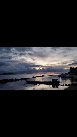 Tidak ada yang tidak mungkin bagi Allah. Percayalah jika Dia berjanji, Dia akan menepatinya. 🙏🏽😇   #messkenzi #sjs #kawasanwisatapesisir #pesisirsuprau #pesisirkotasorongpbd