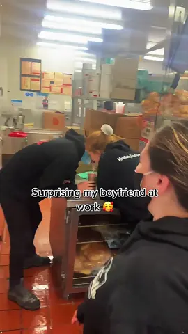 The Sweetest Surprise Ever  #couchguy #longdistance #longdistancerealtionship #Relationship #surprise #funny #humore #wholesome #heartwarming #fyp#usa🇺🇸 #unitedstates#foryou