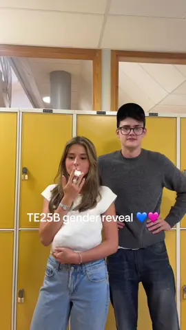 jag tror det blir en frisk pojke! vad tror ni?? #fördig #gymnasiet #fyp #foryou #genderreveal 