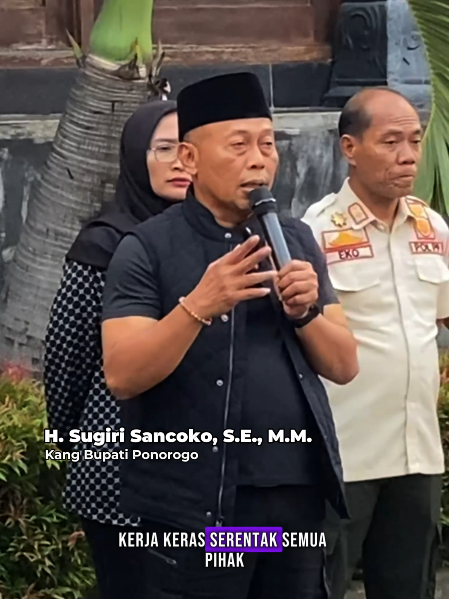 Ponorogo bersuara, namun tetap damai. Melalui pendekatan dialogis, patroli rutin, dan kolaborasi dengan tokoh masyarakat, upaya mitigasi terus dilakukan untuk mencegah kericuhan saat aksi unjuk rasa. Karena menyampaikan aspirasi tak harus dengan amarah. #PonorogoDamai #JagaPonorogo #JagaJawaTimur #JagaIndonesia #PonorogoHebat #MitigasiDemo #AspirasiTanpaProvokasi