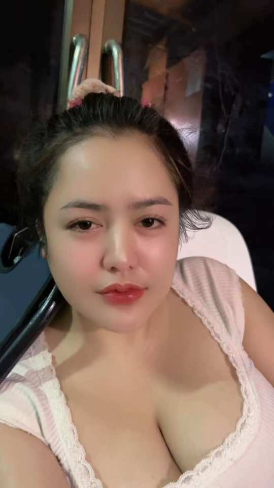 มีคนอยากเจอ