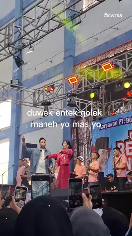Jan wong lamongan i kreatif pol Mas Irwan sampek geleng² rek🤣🤣 #simpatikmusic #ptbyilamongan #CapCut 