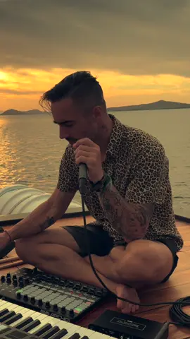 I came home from Afrika Burn with a sunburn, a dusty backpack… and this song. Totally worth it. 10/10 would recommend. 😄 ‘Undone’ out everywhere now. 🐺 Link in bio. #afrohouse #afrohousemusic #melodicafrohouse #tribalhouse #deephouse #melodichouse #organicmelodic #emotionalhouse #lilwolf #lilwolfmusic #undone #newmusic2025 #independentartist