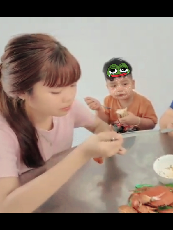 người cho tớ hỏi t chị Trang với em phúc  là chị em ruột hả mọi người@Trang nè !! 