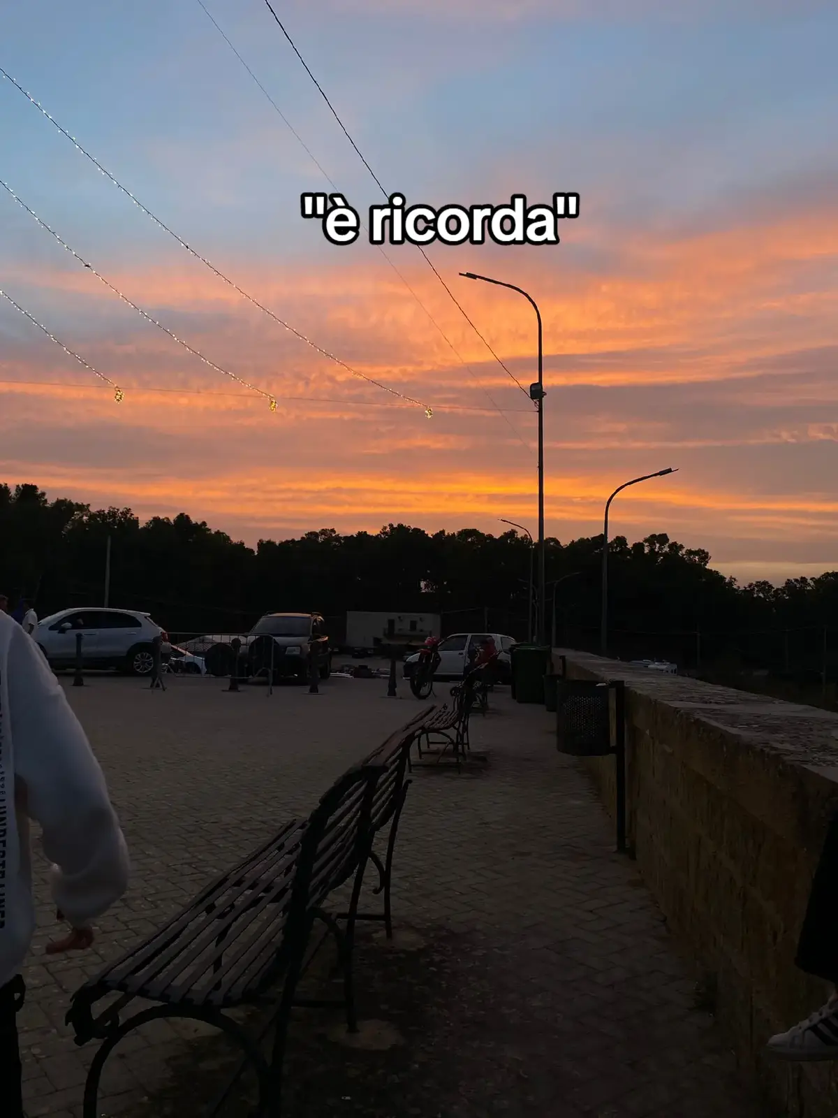 non fidarti mai di nessuno..