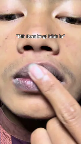 yang gw pake ini PEARL SPARKLY #g2glipserum #lipcharmserum #glad2glow 