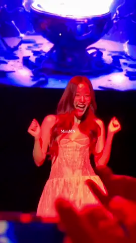 Từ chiều đến giờ t vẫn đứng yên 1 chỗ 🫠🫠🫠 người đâu mà nhảy nhìn nó bánh cuốnnnnn 🤌🏻🤌🏻🤌🏻#ฟรีนเบค #freenbecky #srchafreen #freensarocha 