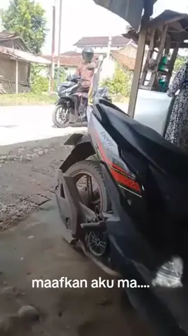 pertemuan yang lama dirindukan dengan ibu di desa. semoga ibu dalam keadaan sehat selalu dipanjangkan umurnya dan diberkahi Allah SWT. #semuaorang  #temanhealing  #publik 