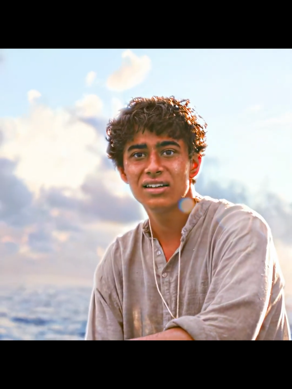 Life of Pi (2012) _ His kindness makes him compromise with the tiger🐯💔🧠 #movie #edit #fyp 