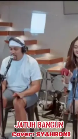 🎶Cover spesial dari Syahroni, semoga bisa menemani harimu 😂😂 #JatuhBangun #CoverSong #Syahroni #MusikIndonesia #ViralMusic     