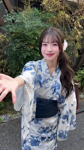 肘でゴンゴンするの流行ってる音源だけど、こういう動画にも合うw#アイドル #彼女感 #浴衣 