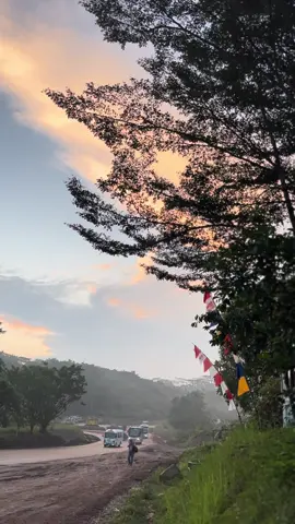 Sing tenang #viraltiktok  #jawapride  #solo24jam🌻  #fypage 