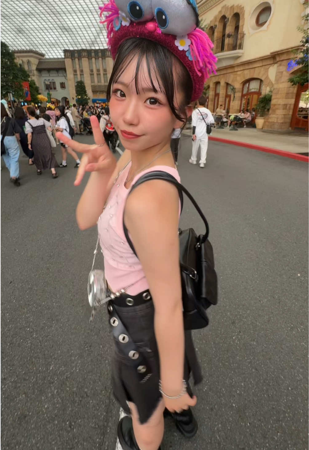 途中の二の腕ばっか見てしまう😂ユニバでアビーちゃんコーデしたーー🩷 #女子高生ミスコン #女子高生ミスコン2025 #08 