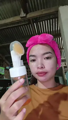#foamingbottle #foamingbottlewithsiliconebrush  #siliconebrushforface #siliconescrubberforface 