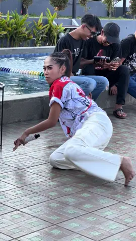 Kunaon deui nya ieu @Iting chanel  ?