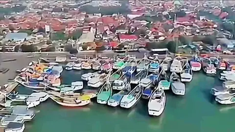 Pada hari senin 1 Saptember duaribu duapuluh lima. Kasatpolairud polres gresik Iptu Arifin sarjana hukum. Menghadiri Acara Komitmen bersama pengusaha insan Maritim  dan instansi terkait kawasan pelabuhan gresik, dengan para pengusaha yang memiliki tenaga kerja atau buruh di wilayah kawasan pelabuhan dalam rangka menjaga Kamtibmas yang aman dan kondusif. bertempat di Kantor Kesyahbandaran dan Otoritas Pelabuhan atau KSOP Kelas dua Gresik. 