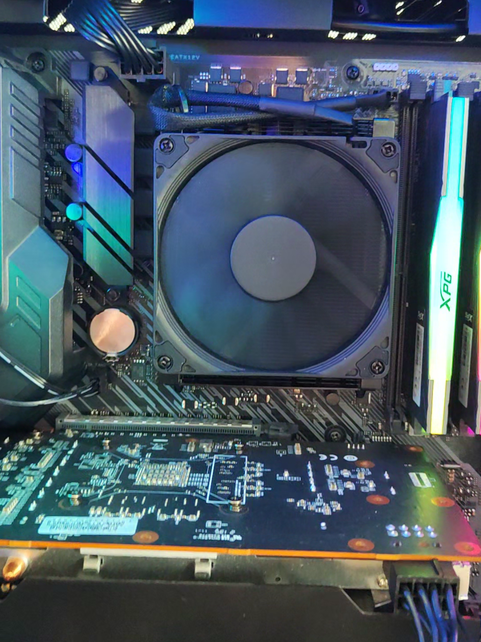 Problemas con la fuente? #radeon #ْnvidia #grafica #gabinete #ْxpg 