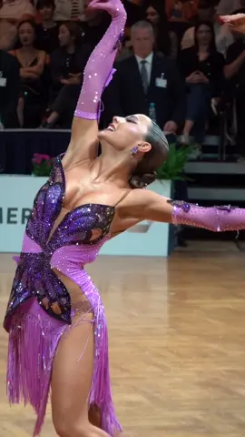 She means business 😮‍💨💜 #dsr #dancesportreport #dancesport #media #videography #latin #latindance #latindancing #latindancer #ballroom #ballroomdancing #ballroomdancer #ballroomdance #dance #dancing #dancers #athletes #goc #germanopen #germany #wdsf #rumba 