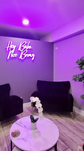 Por qué a mí no me gusta que me digan que hacer. Por eso mejor le chin** para darme mis propios gusto.  😝 #lovewhatido #browartist #chicagotiktok #browsbylucy #smallbusinessowner 