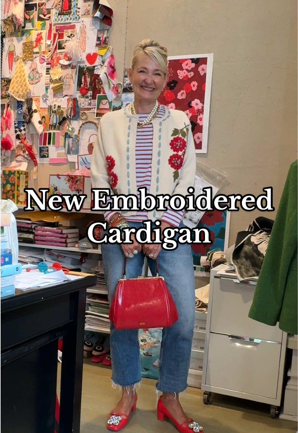 Casual OOTD to start the week after a long weekend 🥰🤍 #OOTD #fashionover40 #fashionover50 #fyp #officestyle 