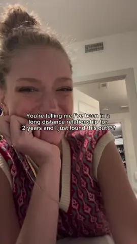 Connection is what keeps long distance from feeling lonely 💕