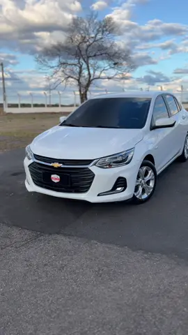Chevrolet Onix Premier 2020 📍 VENDO – TROCO – FINANCIO ✅ Único dono ✅ Revisões em dia ✅ Motor 1.0 Turbo Flex – potência com economia ✅ Câmbio automático de 6 marchas ✅ Versão topo de linha Premier ✅ Direção elétrica progressiva ✅ Ar-condicionado digital ✅ Central multimídia MyLink com Android Auto/Apple CarPlay ✅ Sistema Wi-Fi nativo e carregador por indução ✅ 6 airbags ✅ Controle de estabilidade e tração ✅ Bancos em couro ✅ Sensor de estacionamento + câmera de ré ✅ Rodas de liga leve aro 16 🚗 Hatch moderno, tecnológico e super completo! Conforto, segurança e conectividade de sobra para o dia a dia. . . #vendas #carro #lojadecarros #onixpremier #onix2020 