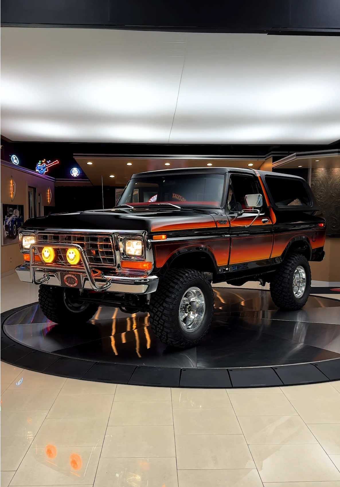 Listen to this beautiful Freewheelin’ Bronco Restomod 🤘🔥 Available Now! 