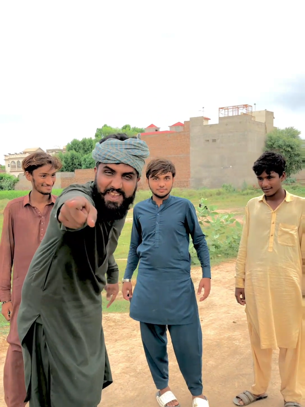 Ali name complete video 🤣🤣🤣🤣🤣🤣#funnytiktok #plzviral🥺🥺🙏🙏foryoupage #VoiceEffects #VoiceEffects #unfreezemyacount 