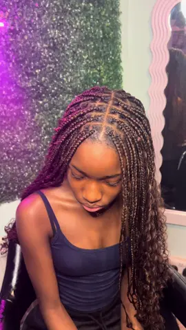 The colour 8 is such a dreamy fall colour for braids🍁🍂#foryoupagee #fall#styledbyre3 #backtoschoolhairstyles 