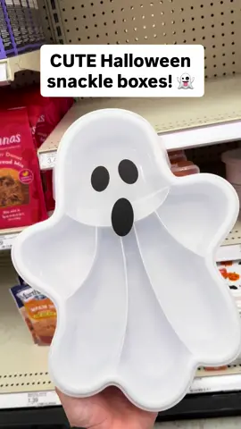 👻 Several cute new Halloween snackle boxes - perfect for spooky movie night! I’ve got these linked in my bio 🧡 #target #targetfinds #targetrun #halloween2025 #snacklebox 