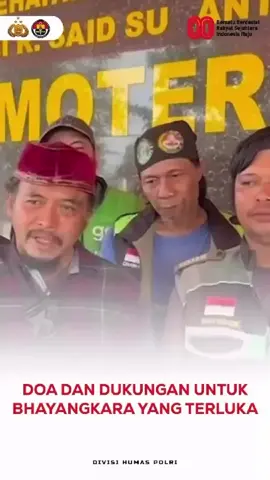 Polri melalui Pusdokkes Polri menerima Aliansi Pengemudi Ojek Online Bersatu saat menjenguk anggota Polri yang terluka akibat aksi anarkis dalam unjuk rasa 28 Agustus 2025 di Rumah Sakit Bhayangkara Tk. I Pusdokkes Polri, Kramat Jati, Jakarta, Senin (1/9). Doa dan dukungan kami untuk anggota Polri yang terluka. Karena damai itu indah, dan persatuan adalah kekuatan kita bersama. Mari Bersama Kita Ciptakan Suasana Sejuk Sampaikan Aspirasi dan #WujudkanIndonesiaDamai Humas Polri #kbpppolribreakingnewskaltim 