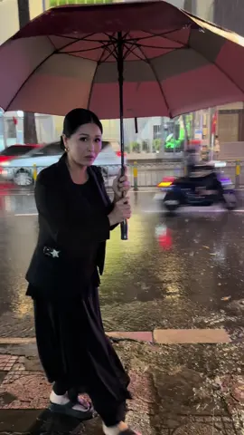 Tối nay nhiều Nghệ sĩ đến chia buồn tại lễ tang diễn viên Ngọc Trinh “Mùi Ngò Gai”