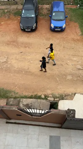“Ei Kwesi! See the yawa you go do oo… the whole brotherhood is disappointed in you. How could you allow yourself to be caught red-handed in a room with another woman? Kwesi, Kwesi… you’ve broken the code! 🤣🤣🤣 This kind of thing, some Kwesis I know would never ever allow it to happen — never, never! Hahahaha! Big shouts going out to Andy Dosty, Mr. Haglah, and all the Sunday-born boys I can’t even remember right now 😆.”#Kwesidoyawa 