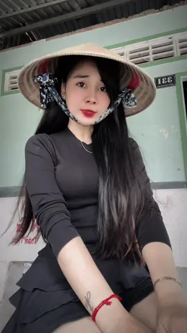 Thì Anh thương em nhưng em nào thì hỏg biết🤭🤭#xh 