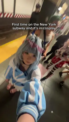 The way nobody even cared that we were in costumes?? Anyway the subway was rly similar to the London Underground @🎀 Jiyeon #cosplay #nikkecosplay #cosplayer 