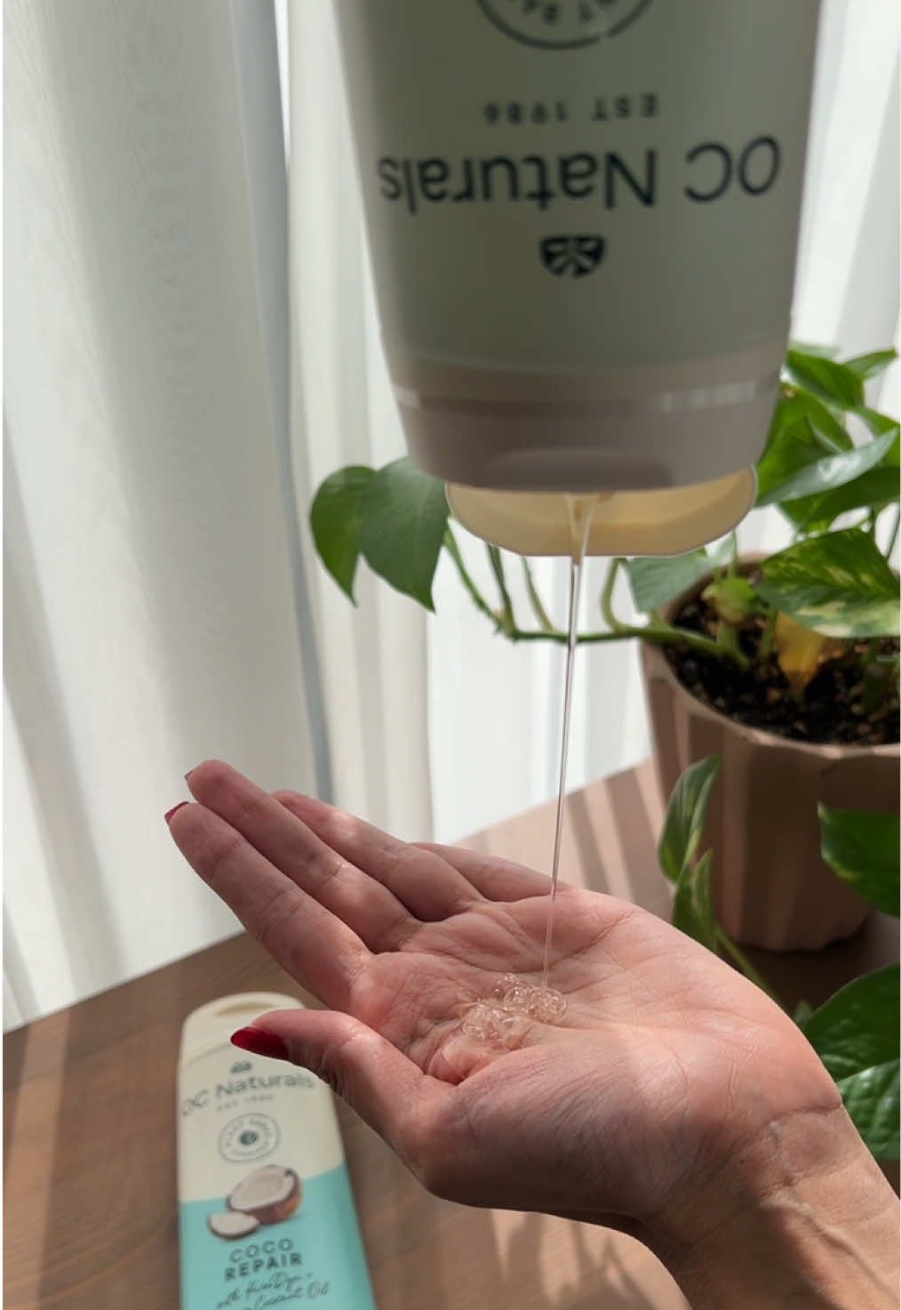 شعر أقوى وأنعم مع شامبو وبلسم كوكو من او سي ناتشورالز .. ترميم وترطيب عميق للجفاف والتلف 🌿💆‍♀️✨ #OCNaturals_KSA | #عناية_بالشعر | #عناية | #شامبو | #شعر_صحي